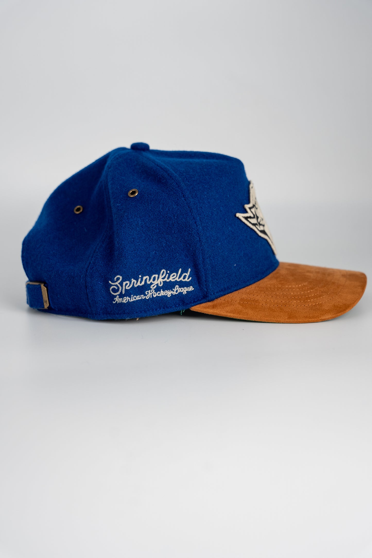 '47 T-Birds Golden Age Two Tone Hitch