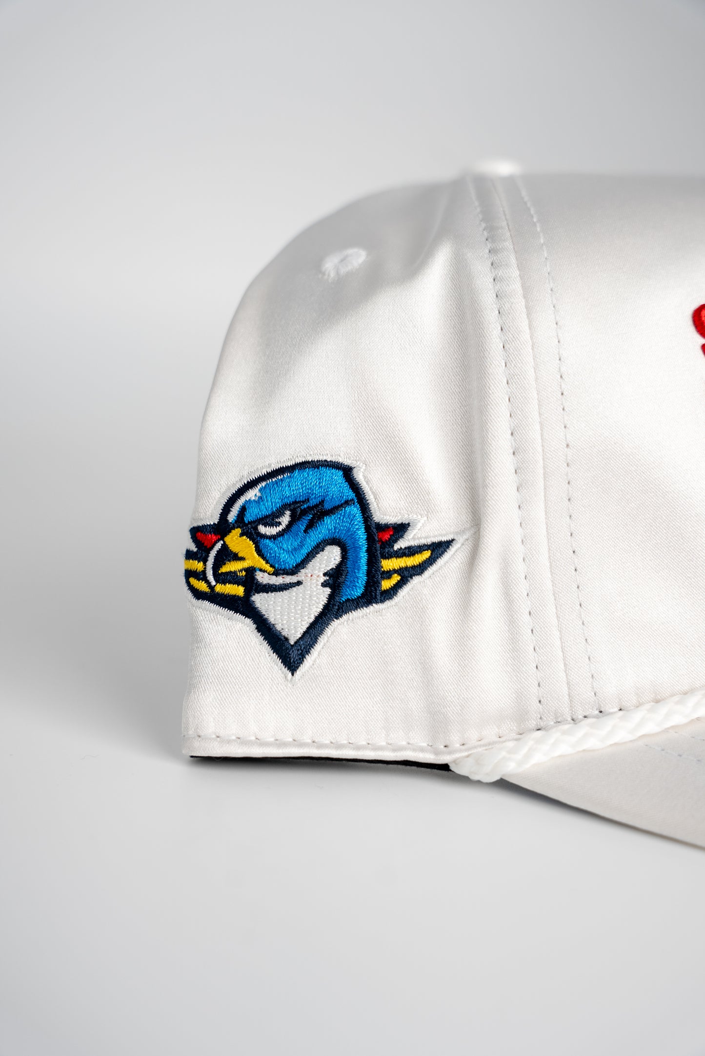 '47 T-Birds Outspoken Hitch